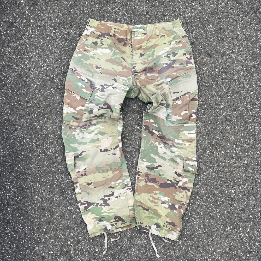 Vintage Baggy Camo Cargo Pants